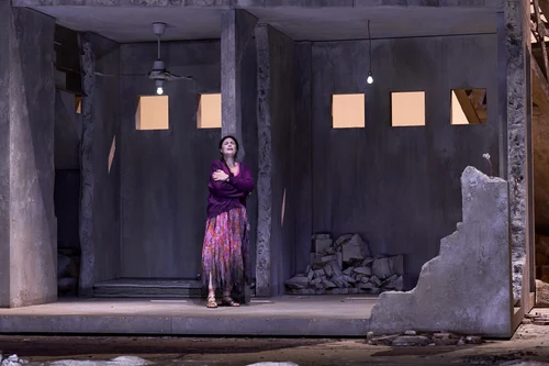 AIDA — production photo
