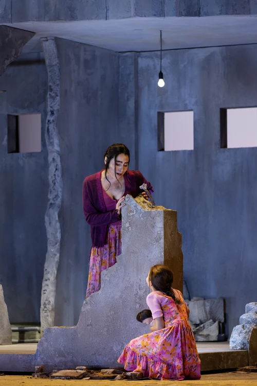 AIDA — production photo