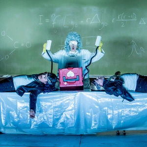 COSÌ FAN TUTTE — production photo