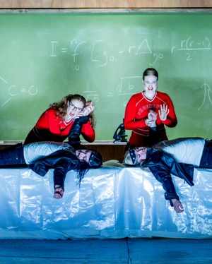COSÌ FAN TUTTE — production photo
