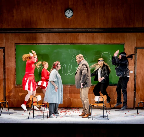 COSÌ FAN TUTTE — production photo