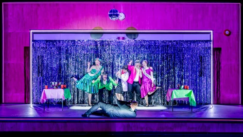 COSÌ FAN TUTTE — production photo