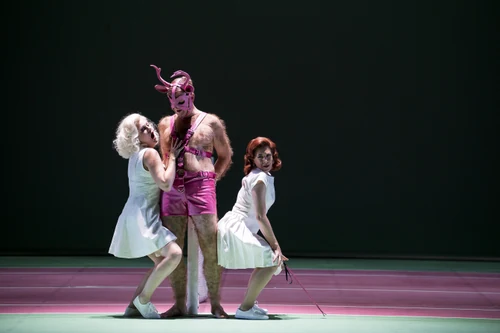 DIE LUSTIGEN WEIBER VON WINDSOR — production photo