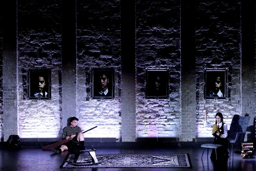 HÄNSEL UND GRETEL — production photo