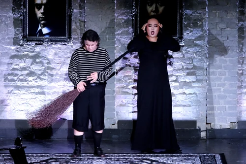 HÄNSEL UND GRETEL — production photo