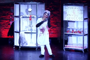 HÄNSEL UND GRETEL — production photo