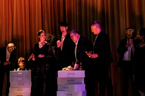 LA TRAVIATA — production photo