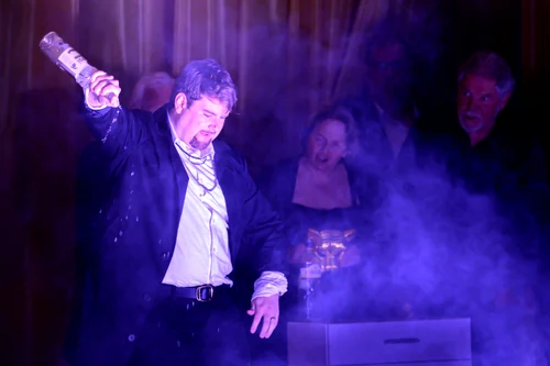 LA TRAVIATA — production photo