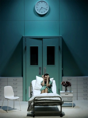 LA TRAVIATA — production photo