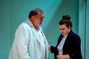 LA TRAVIATA — production photo