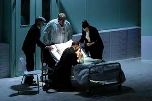 LA TRAVIATA — production photo