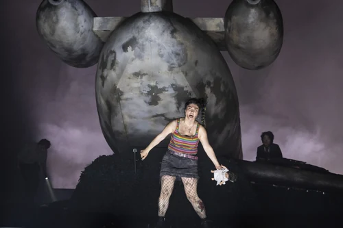 SALOME — production photo
